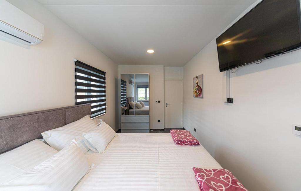 Premium Apartment With Jacuzzi Trogir Zewnętrze zdjęcie